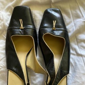 Anne Klein slip on small heel dress shoe
